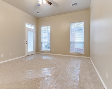 15524 Swallowtail Road - Photo Thumbnail 12