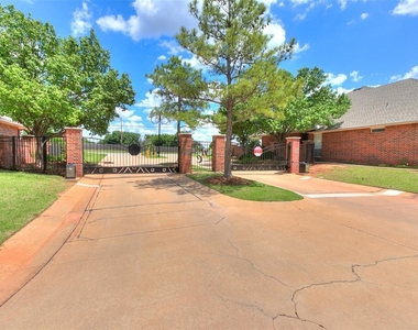 15524 Swallowtail Road - Photo Thumbnail 30