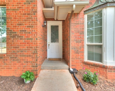15524 Swallowtail Road - Photo Thumbnail 1