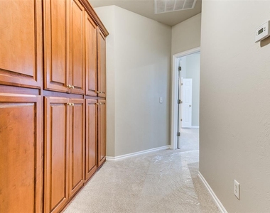 15524 Swallowtail Road - Photo Thumbnail 11