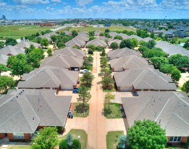 15524 Swallowtail Road - Photo Thumbnail 27