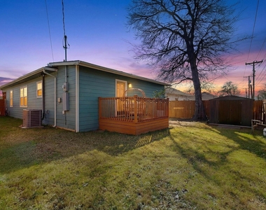 5911 E Grand Avenue - Photo Thumbnail 28