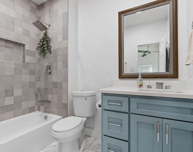5911 E Grand Avenue - Photo Thumbnail 15