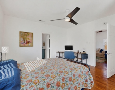 5911 E Grand Avenue - Photo Thumbnail 19