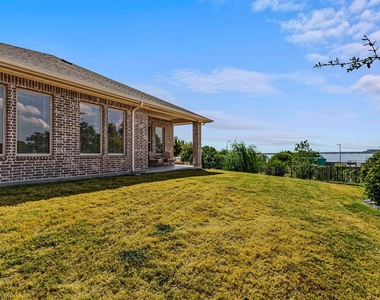 2209 Sunset Boulevard - Photo Thumbnail 36