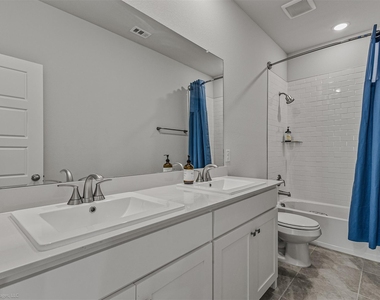 2209 Sunset Boulevard - Photo Thumbnail 27