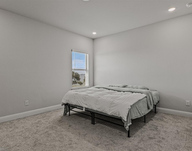 2209 Sunset Boulevard - Photo Thumbnail 30
