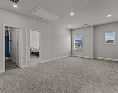 2209 Sunset Boulevard - Photo Thumbnail 23