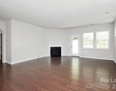 14527 Murfield Court - Photo Thumbnail 12
