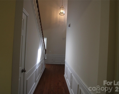 11103 Cypress View Drive - Photo Thumbnail 19