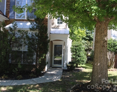 11103 Cypress View Drive - Photo Thumbnail 2