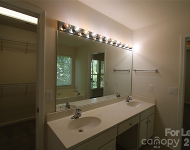 11103 Cypress View Drive - Photo Thumbnail 27