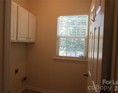 11103 Cypress View Drive - Photo Thumbnail 14