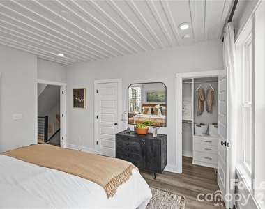 547 W Tremont Avenue - Photo Thumbnail 15