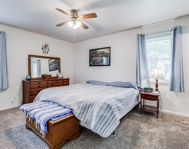 809 Beech Street - Photo Thumbnail 18