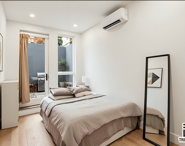 92 Manhattan Avenue - Photo Thumbnail 1