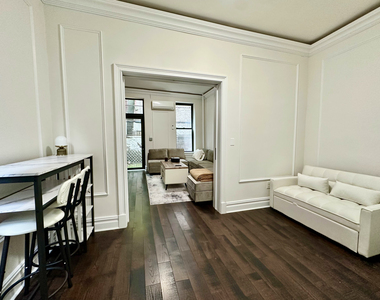 226 West 4th Street - Photo Thumbnail 13