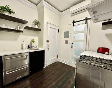 226 West 4th Street - Photo Thumbnail 1