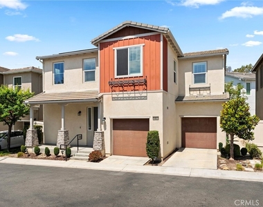 41 Savannah Court - Photo Thumbnail 2