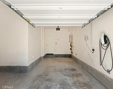41 Savannah Court - Photo Thumbnail 36