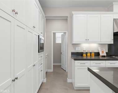 41 Savannah Court - Photo Thumbnail 9