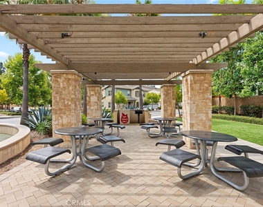 41 Savannah Court - Photo Thumbnail 32