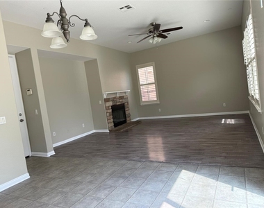 1742 Edmon - Photo Thumbnail 6