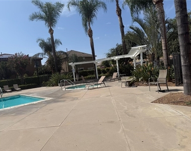 1742 Edmon - Photo Thumbnail 26