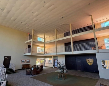 400 N Acacia - Photo Thumbnail 2