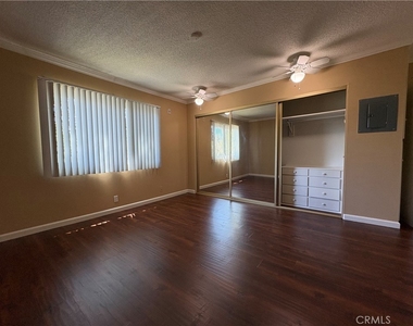 400 N Acacia - Photo Thumbnail 18