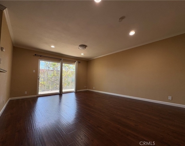 400 N Acacia - Photo Thumbnail 14