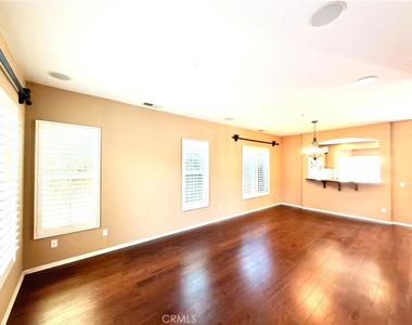 4140 Garvey Way - Photo Thumbnail 12