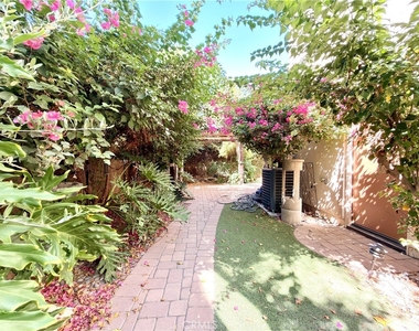 4140 Garvey Way - Photo Thumbnail 37