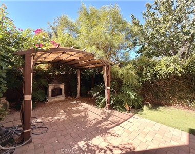 4140 Garvey Way - Photo Thumbnail 35