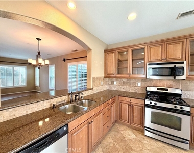 4140 Garvey Way - Photo Thumbnail 8