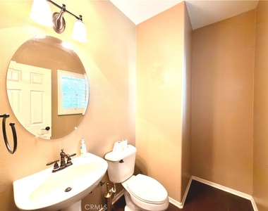 4140 Garvey Way - Photo Thumbnail 13