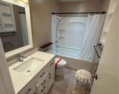 2226 Calle Leon - Photo Thumbnail 12