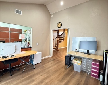 2226 Calle Leon - Photo Thumbnail 8