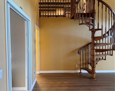 2226 Calle Leon - Photo Thumbnail 6