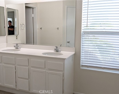 31941 Honeysuckle Court - Photo Thumbnail 12