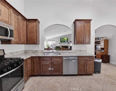 39427 Canyon Rim - Photo Thumbnail 8