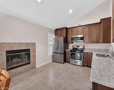 39427 Canyon Rim - Photo Thumbnail 7