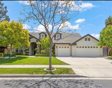 10803 Whitburn Street - Photo Thumbnail 1