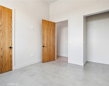 8504 Outland View Drive - Photo Thumbnail 25