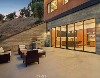 8504 Outland View Drive - Photo Thumbnail 1