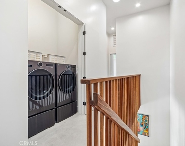 8504 Outland View Drive - Photo Thumbnail 19