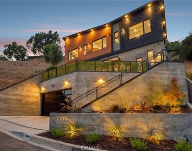 8504 Outland View Drive - Photo Thumbnail 34