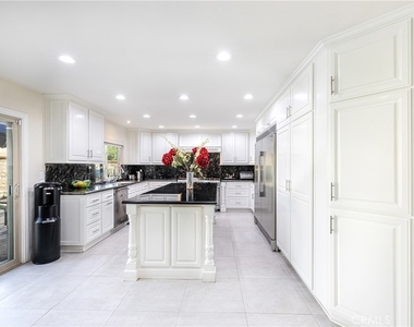 29015 Garden Oaks Court - Photo Thumbnail 4