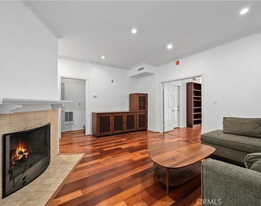 10668 Eastborne Avenue - Photo Thumbnail 4