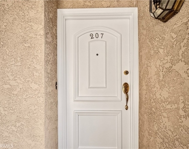 10668 Eastborne Avenue - Photo Thumbnail 34
